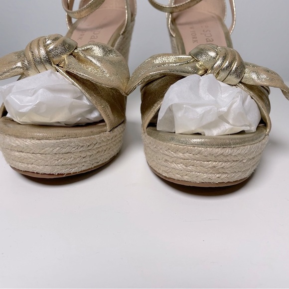Kate Spade New York Metallic Gold Wedge Sandals with Bow – Size 11B - Picture 6 of 13